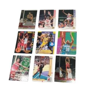 Lot of 9 NBA Cards mixed Players